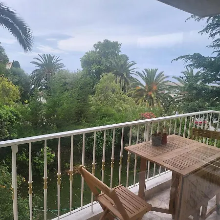 Free Parking! Great With Sea View Apartment Nice